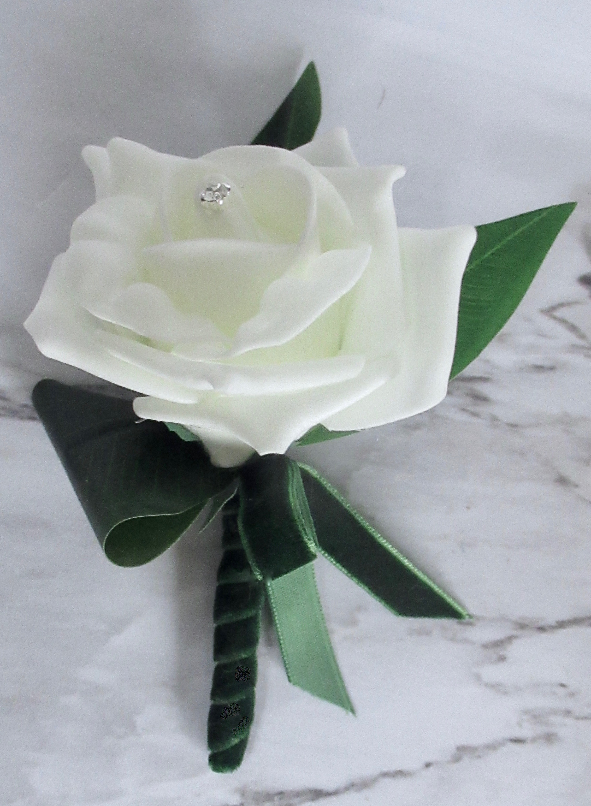 Hunter Green Buttonhole, hunter green wedding flowers